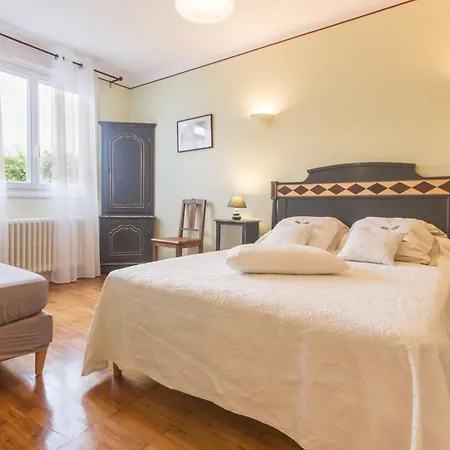 Semesterbostad Maison Familiale Avec Piscine, Grand Jardin Clos Et Equipements De Loisirs - Fr-1-306-898