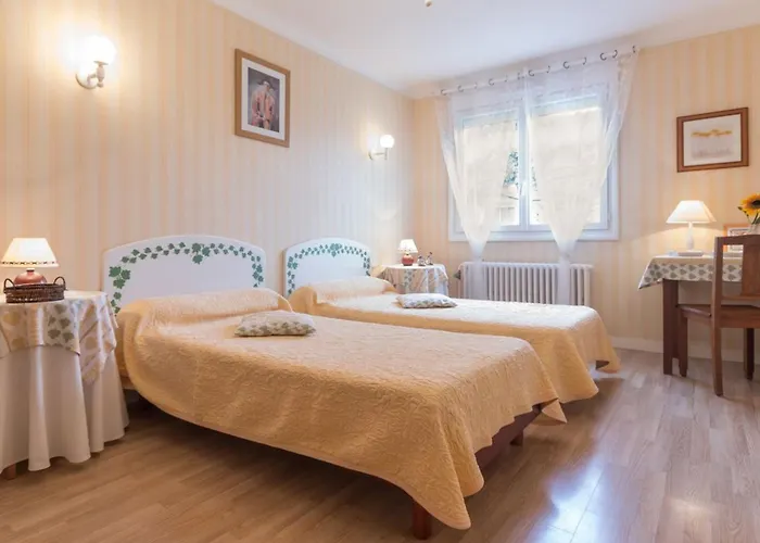 Дом отдыха Maison Familiale Avec Piscine, Grand Jardin Clos Et Equipements De Loisirs - Fr-1-306-898